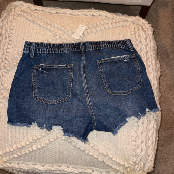 American Eagle distressed shorts - Picture 1 of 2